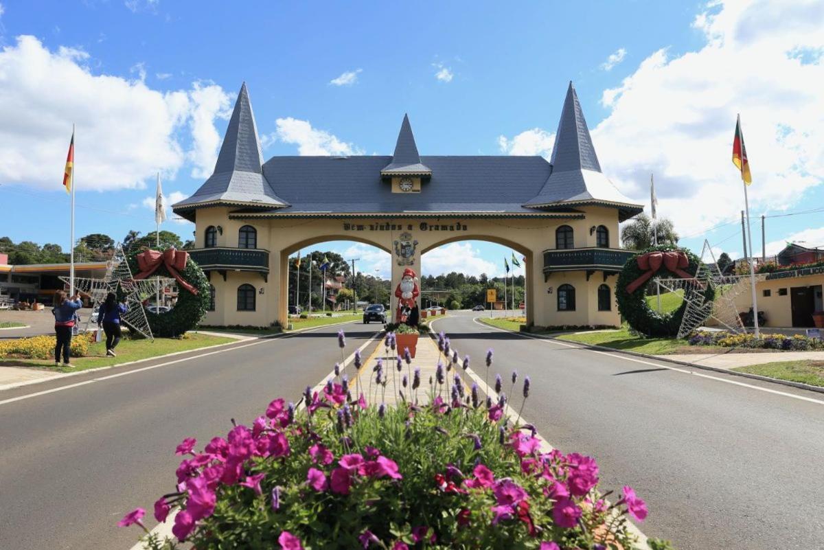 Apartamento Luxuoso No Cond Vista Do Quilombo A 50 Metros Do Hard Rock Cafe Gramado Eksteriør bilde